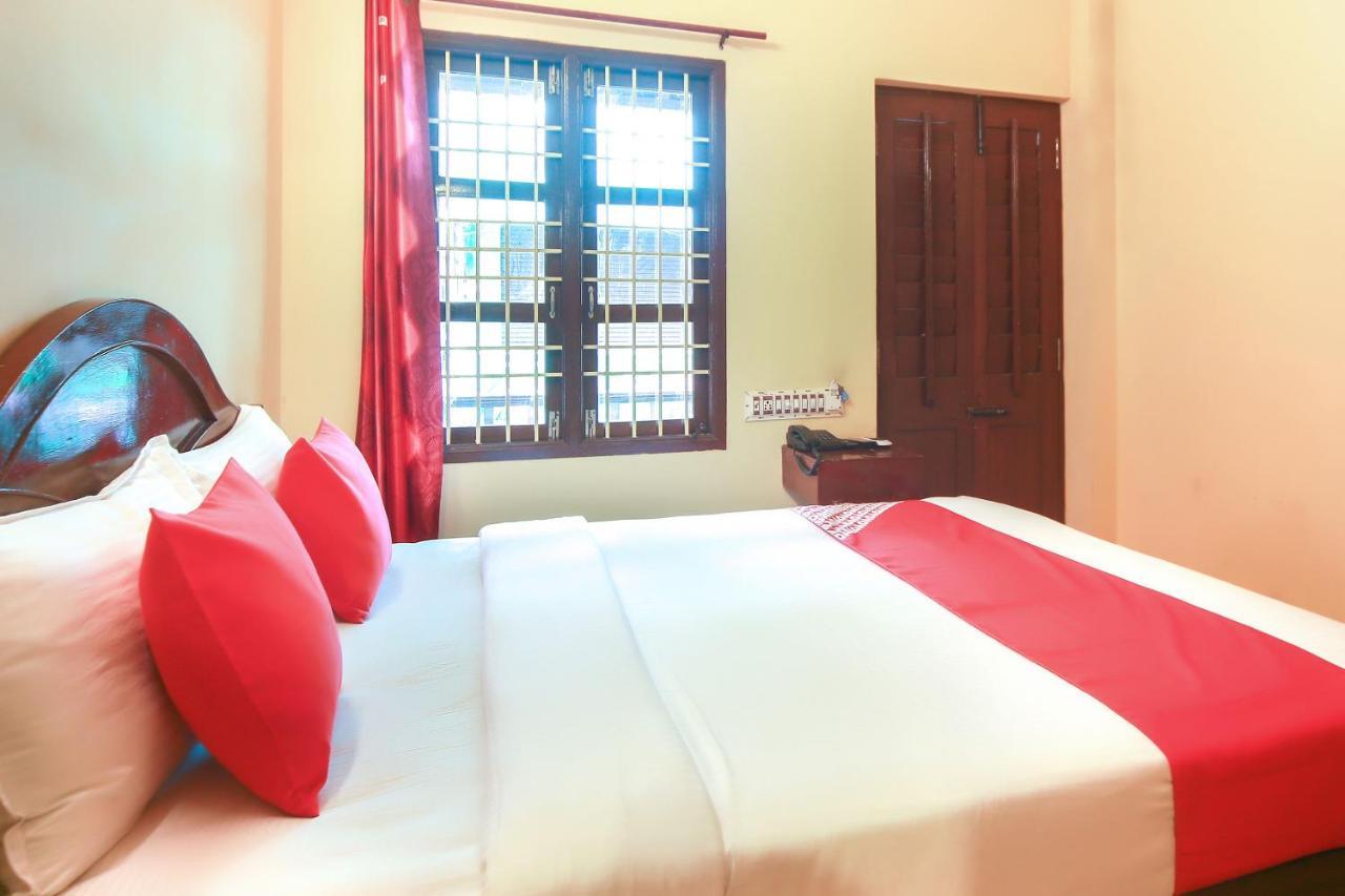 Oyo 23098 Ushama Heritage Guest House Pondicherry Esterno foto