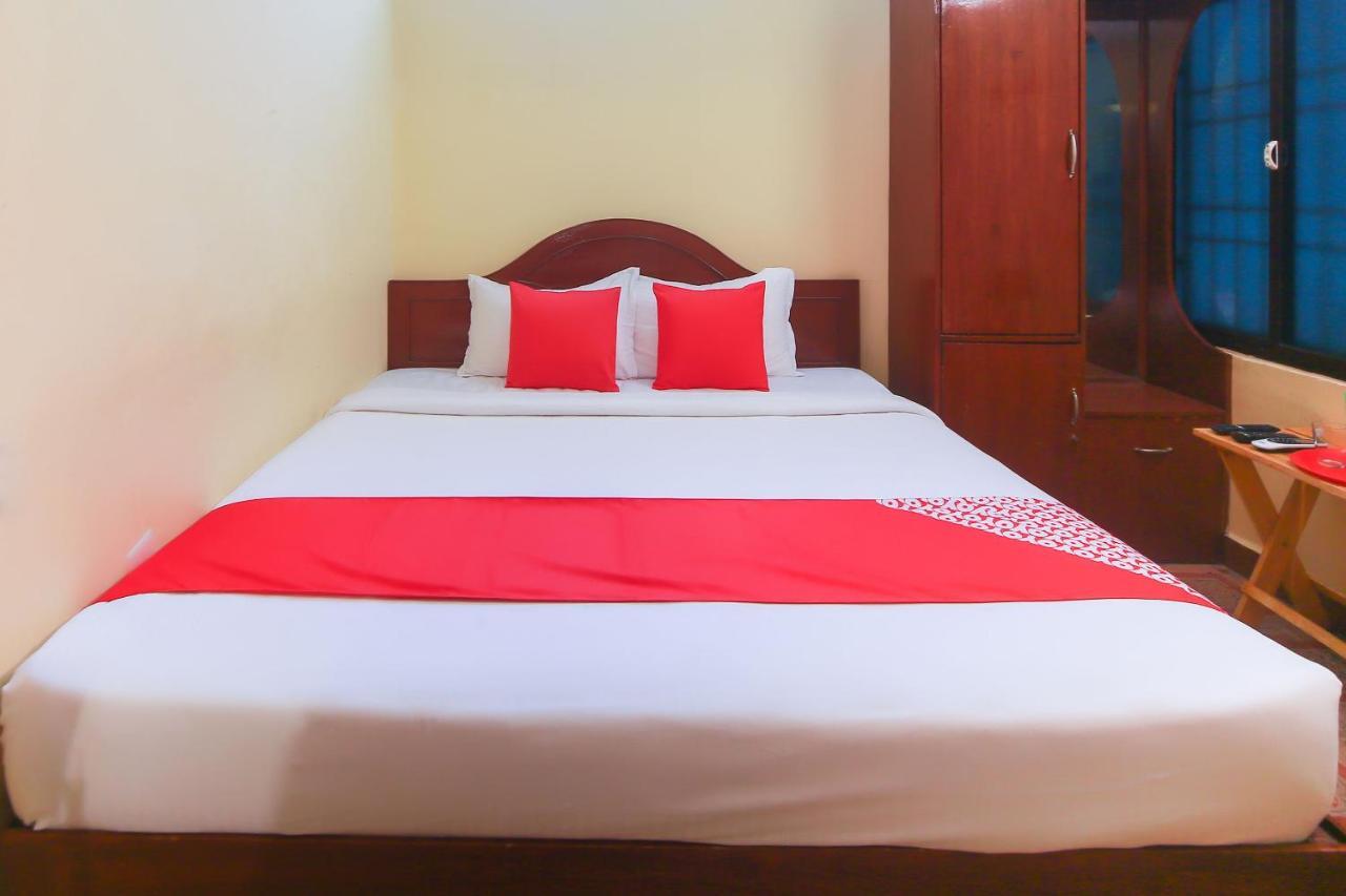 Oyo 23098 Ushama Heritage Guest House Pondicherry Esterno foto