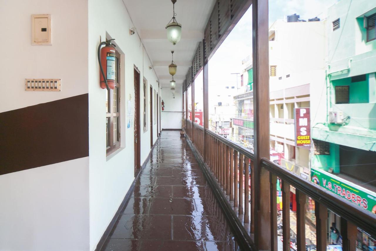 Oyo 23098 Ushama Heritage Guest House Pondicherry Esterno foto